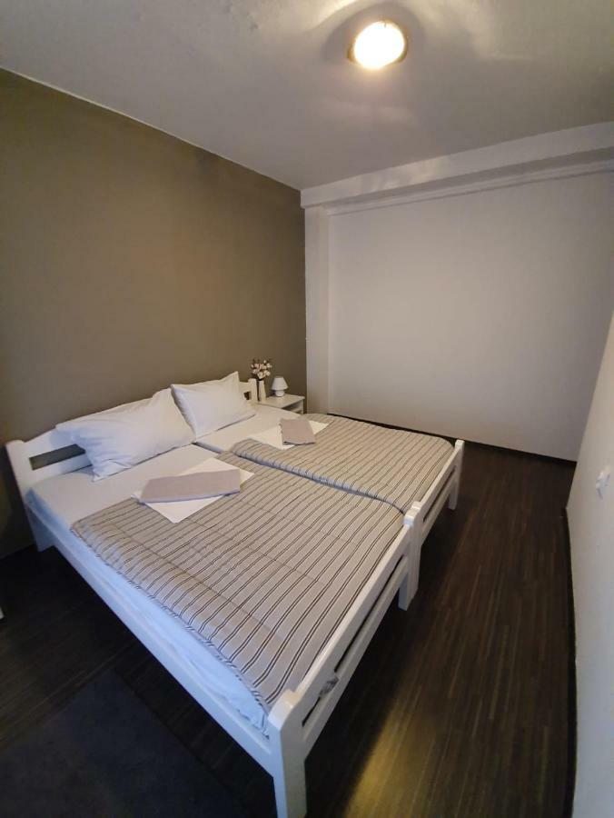 Bed & Breakfast Rooms Nikola Rule Ostojic